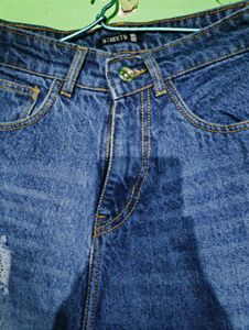 Distressed Wide Leg Jeans