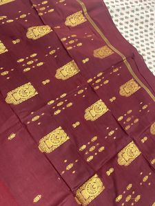 Pure Kanjipuram Silk Saree With Golden Zari Butta Prints