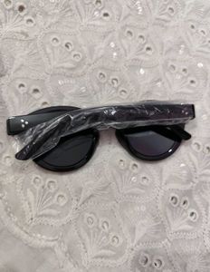 Twenty Dresses Solid Round Sunglasses