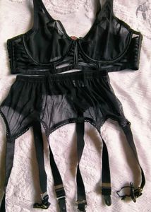 black Victoria secret lingeri set