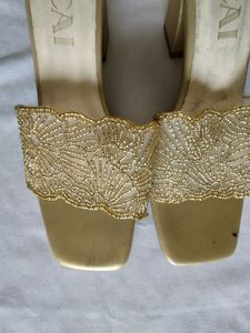 Cream Heels (Women's)