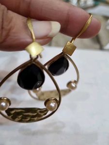 Gold Tone Black Stone Pearl Earrings