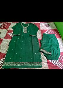 Elegant Green Kurta Set