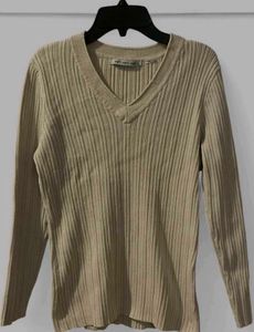 Ribbed V-Neck Long Sleeve Top