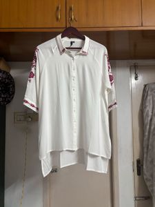 Like 🆕 “LOV” White Floral Embroidered Shirt style