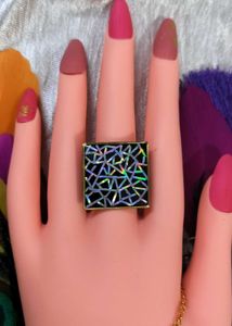 Square Geometric Ring