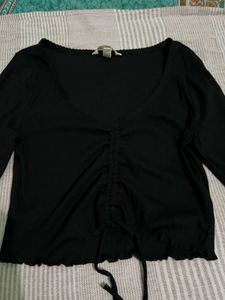 Chic Black Long Sleeve Crop Top