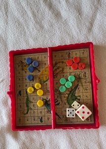 foldable ludo