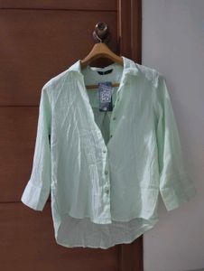 Light Mint Green Button-Down Shirt💚
