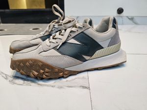 New Balance Sneakers - Grey &amp; White
