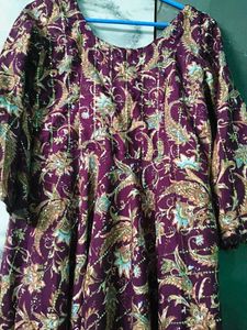 Elegant Paisley Print Gown