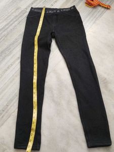 A. Indigo Black Jeggings