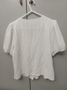 Chic White Textured Puff Sleeve Top