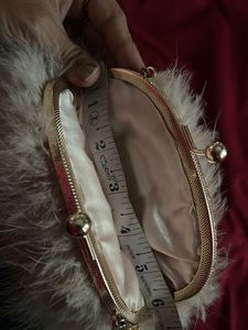 Chic Feather Ball Clutch