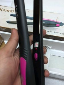 Kemei Professional Hair Straightener