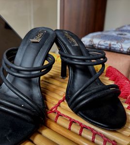Elegant Black Heeled Sandals