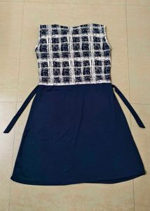 Chic Navy &amp; White Checkered Dress 📍Free Delivery