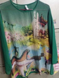 Green Graphic Print Top