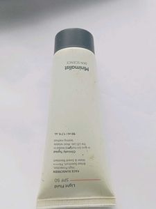 Minimalist Light Fluid SPF 50 Sunscreen