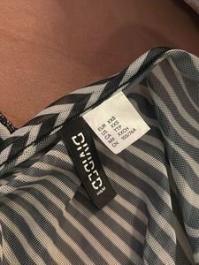Sheer zebra print shrug hnm 🎱🖇️