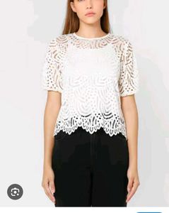 Chic White Lace Cropped Top
