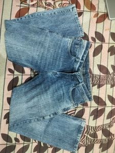 Stylish Blue Wash Jeans