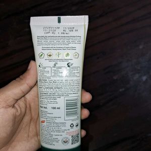 Himalaya Purifying Neem Face Wash