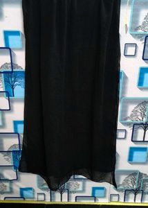 Elegant Black Dupatta beauty look