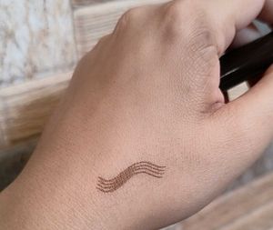 Eyebrow Contouring Pen