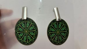 Unique Oval Patterned Drop Earrings