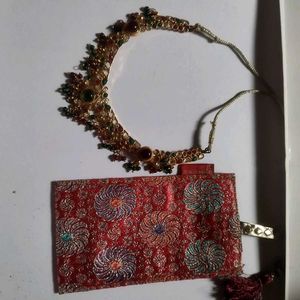 Golden,kunxan Necklace with Stones