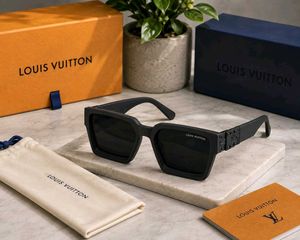 Louis Vuitton Sunglasses - Black Square Frame