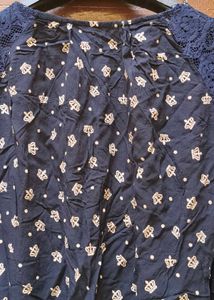 Bundle of Two Tops 🌟