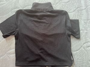 ONLY- Ribbed Ruched Collared Crop Top