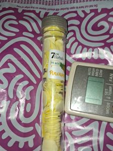 7 en Herbals Pineapple paper soap