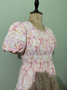 Decent Floral Smocked Puff sleeve Dress