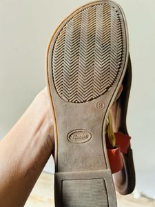 Bata Size 8 Coral Flat Sandals -