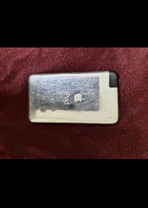 Apple iPod Touch 1st gen 8GB with sync cable