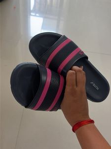 Flite Navy &amp; Pink Slides