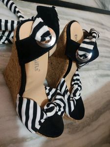 Ribbon Heels Sandals 5.5 Inch Platform Heel