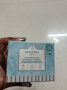 Dot & Key 72Hr Hydrating Gel Moisturizer