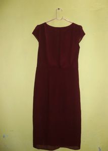 Knee Slit Bodycon Dress