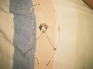 SO MANY PIECES OF COOL JEWELERYY