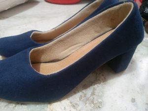 NEW Pair Of Heels