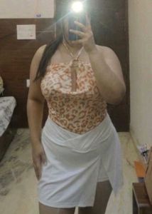 SLEEK WHITE MINI SKORTS
