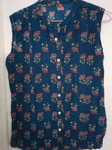Blue Floral Sleeveless Kurta