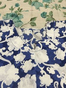 Blue &amp; White Floral Sleeveless Top