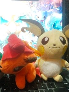 4 pokemon keychain set