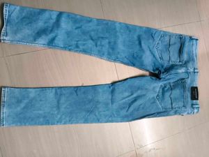 Light Wash Denim Jeans