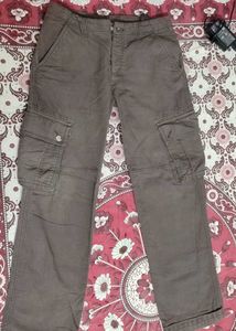 Cargo tracking pants
